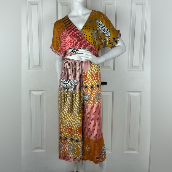 AshA eleven colorful ruffle sleeves jumper Size Medium. D27 - Picture 1 of 17